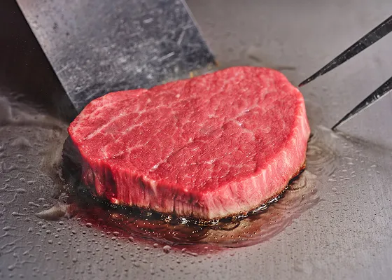 铁板烧「FUKAMI」